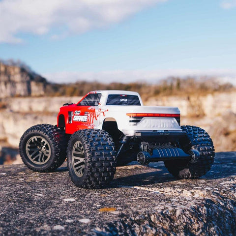 Monster Truck 1/10 Granite 4X4 V3 3S BLX RC – Brushless RTR, Battery Required